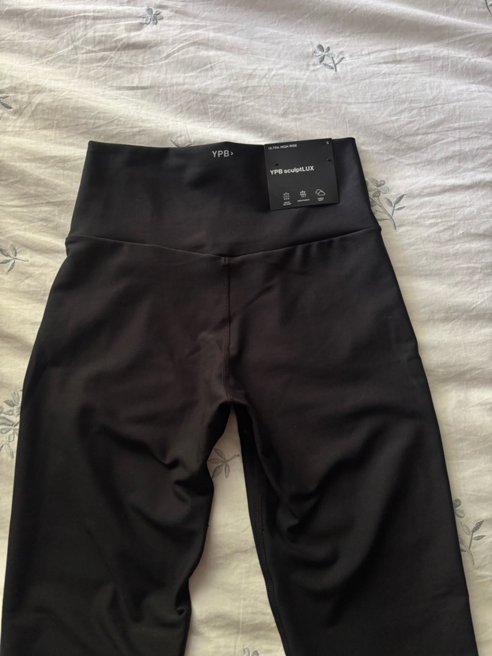 YPB by Abercrombie & Fitch leggings